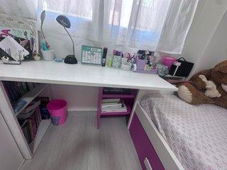 Cama tren infantil y escritorio 200 euros