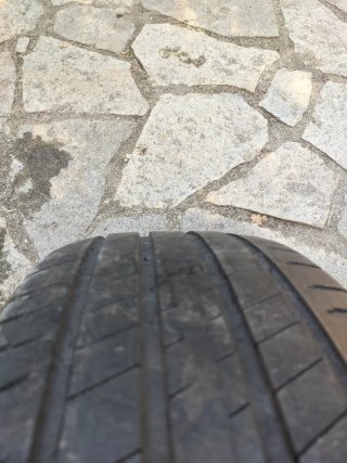 Una llanta 17" Volkswagen Touareg