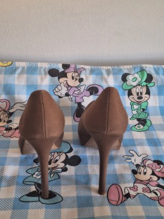 Zapatos de tacón Bershka marrones