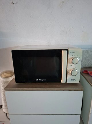 Microondas Orbegozo Blanco
