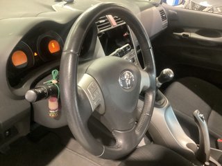 Toyota Auris 1.4 VVT-i Luna