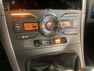 Toyota Auris 1.4 VVT-i Luna