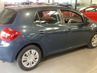 Toyota Auris 1.4 VVT-i Luna