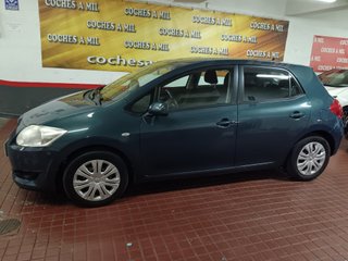 Toyota Auris 1.4 VVT-i Luna