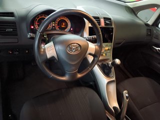 Toyota Auris 1.4 VVT-i Luna
