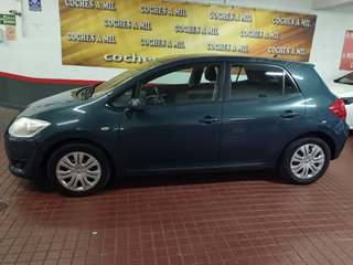 Toyota Auris 1.4 VVT-i Luna