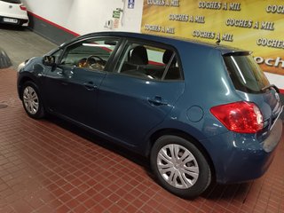 Toyota Auris 1.4 VVT-i Luna