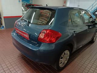Toyota Auris 1.4 VVT-i Luna