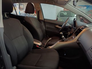 Toyota Auris 1.4 VVT-i Luna