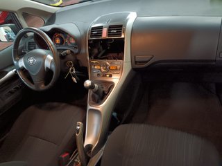 Toyota Auris 1.4 VVT-i Luna