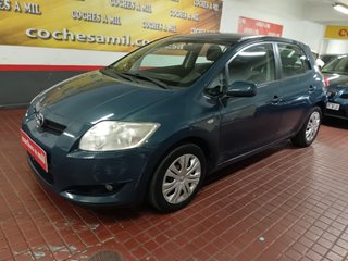 Toyota Auris 1.4 VVT-i Luna