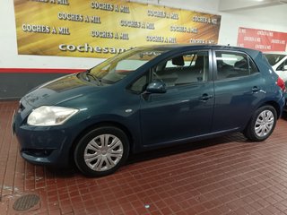 Toyota Auris 1.4 VVT-i Luna