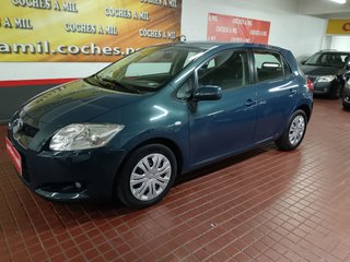 Toyota Auris 1.4 VVT-i Luna