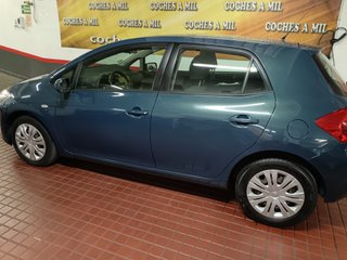 Toyota Auris 1.4 VVT-i Luna