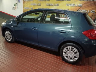 Toyota Auris 1.4 VVT-i Luna