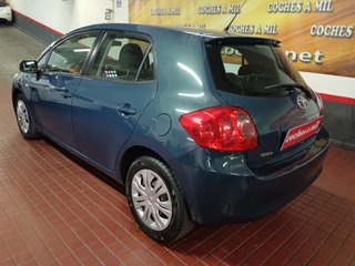 Toyota Auris 1.4 VVT-i Luna