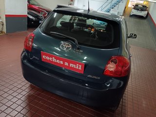 Toyota Auris 1.4 VVT-i Luna