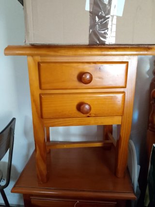 Mesitas de noche de madera