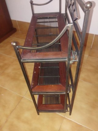 Scaffale Vintage in Metallo e Ferro Battuto