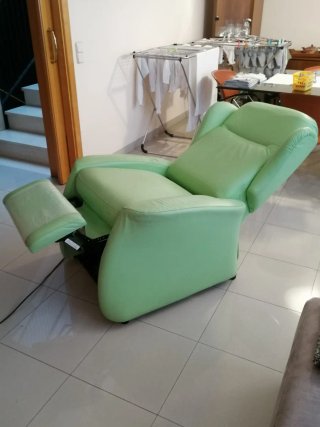 Sillón relax eléctrico verde