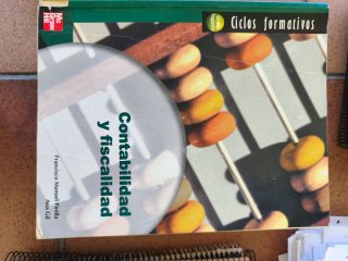 Libros de enseñanza varios, se venden a 1 euro cad