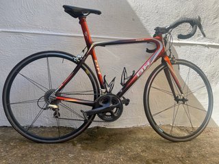 Bicicleta BH Global concept ultraligera. Talla M.