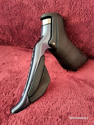 Shimano Ultegra Di2 2x11v -Manetas