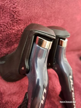 Shimano Ultegra Di2 2x11v -Manetas