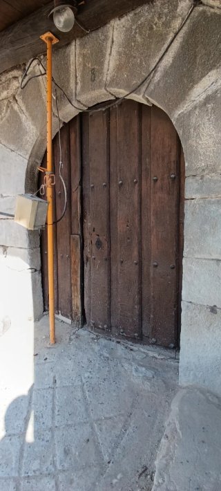Vigas de roble/  puertas roble y castaño