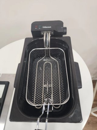 Freidora Eléctrica Tristar 3L 2000W