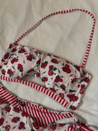 Costume da bagno donna fiori rossi