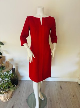 Vestido rojo Purificación García entallado . Forro