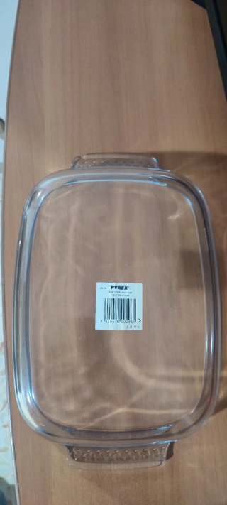Pirofila in vetro trasparente