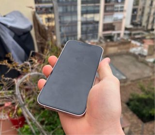 iPhone 13 Apple