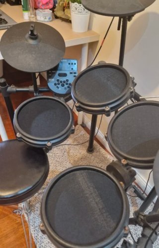 Batería Alesis Nitro Mesh