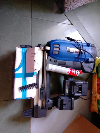 Pistola de gas para clavos