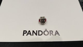 Pandora Corazón Circonitas Rojo y Plata