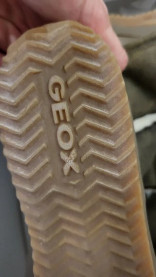 Stivali montone Geox beige/marrone