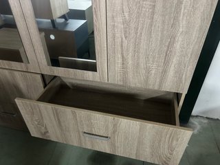 Armario 4 puertas madera y cristal