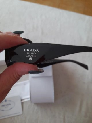 Gafas de sol Prada negras