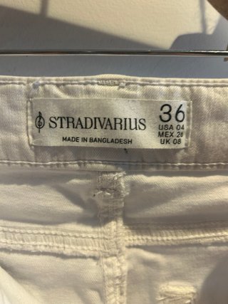 Pantalón blanco Stradivarius Talla 36