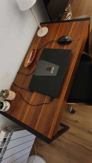 Conjunto Escritorio de oficina nogal y metal