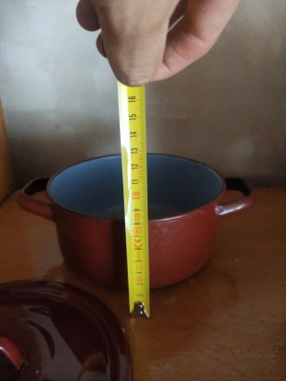 Cazuelita metálica marrón/roja