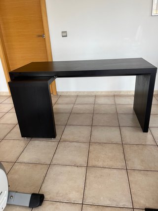 Mesa escritorio negra con ala extraíble