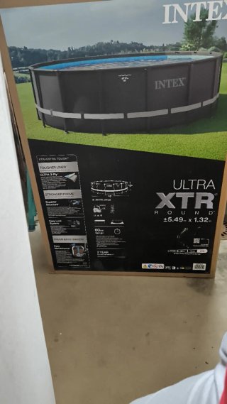 Piscina Intex Ultra XTR Ø5.49m x 1.32m