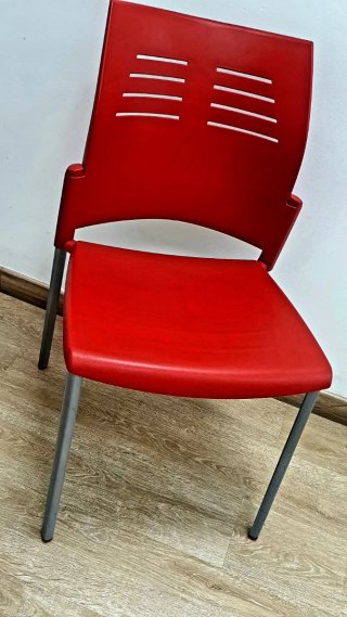 Sillas Rojas SPACIO de Plástico Resistente