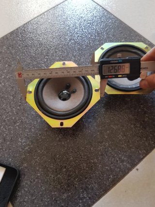 Pareja de altavoces   marca LG,