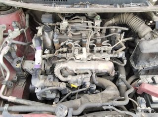 1897596 toyota 8966102e10 centralita motor auris