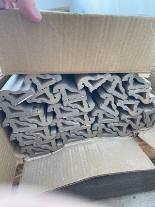 Borde peldaño terraza. Disponemos de 32 5,5x36