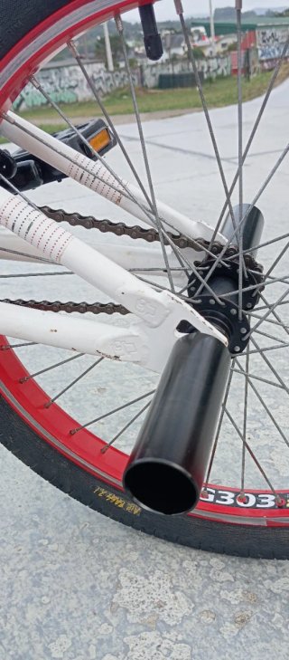 Bicicleta BMX GT R20 Blanca